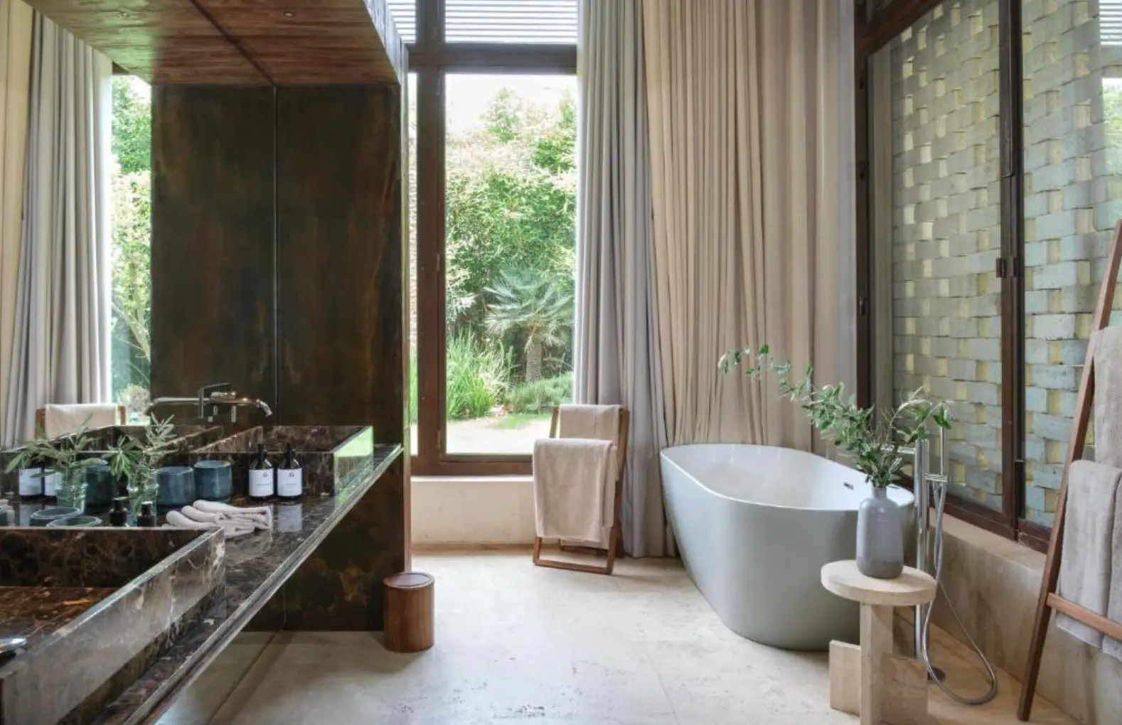 The private spa-style bathroom at Villa Sama